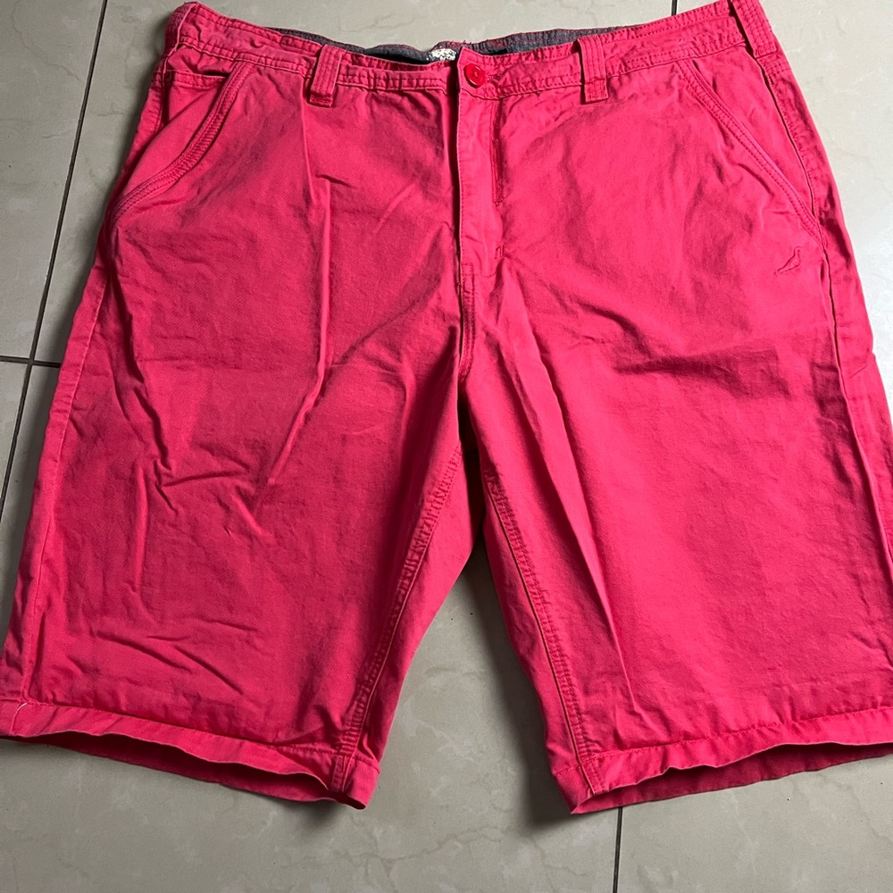 Staple shorts size 40